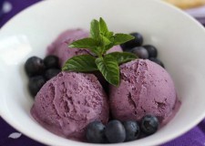 Recept – Tejszínes-joghurtos áfonyafagyi