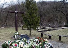 Megemlékezés Kápolnapusztán – 70 éve történt! – 2015. április 12