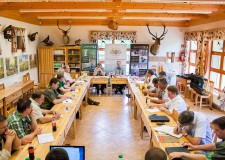 Az OMVK megyei Területi Szervezetei hivatásos vadász alelnökeinek értekezlete (2016. 06. 17., Balaton-Felvidéki Erdészeti Erdei Iskola)