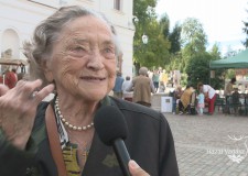 Backstage – IX. Gödöllői Vadásznap – Interjú Hertelendy Margittal, gróf Széchenyi Zsigmond özvegyével – 2016.09.18