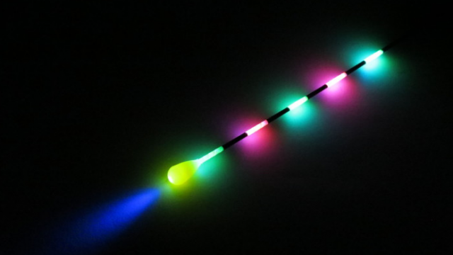 Teszt: YAD – Világító, lítium LED-es waggler úszó – “Te vagy a fény az éjszakában…” – P.Mobil